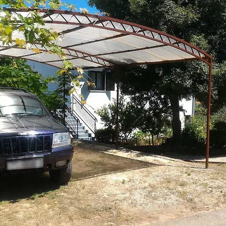 Beceic Apartment Njivice