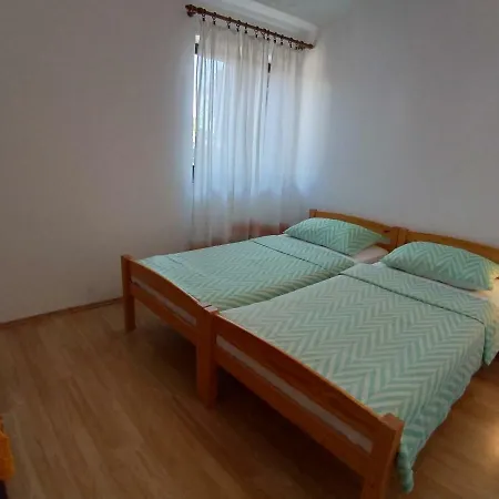 Beceic Apartment Njivice