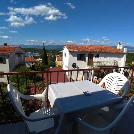 Apartment Beceic Njivice
