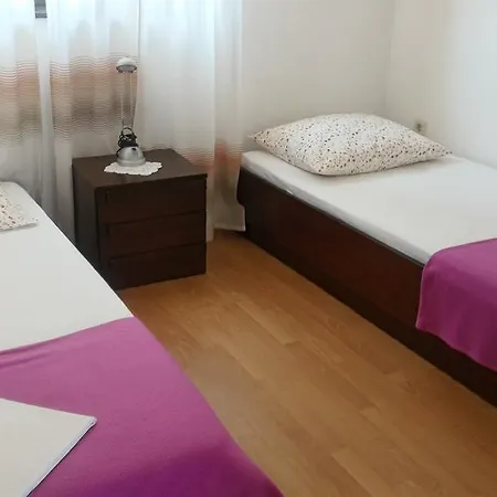 Beceic Lägenhet Njivice